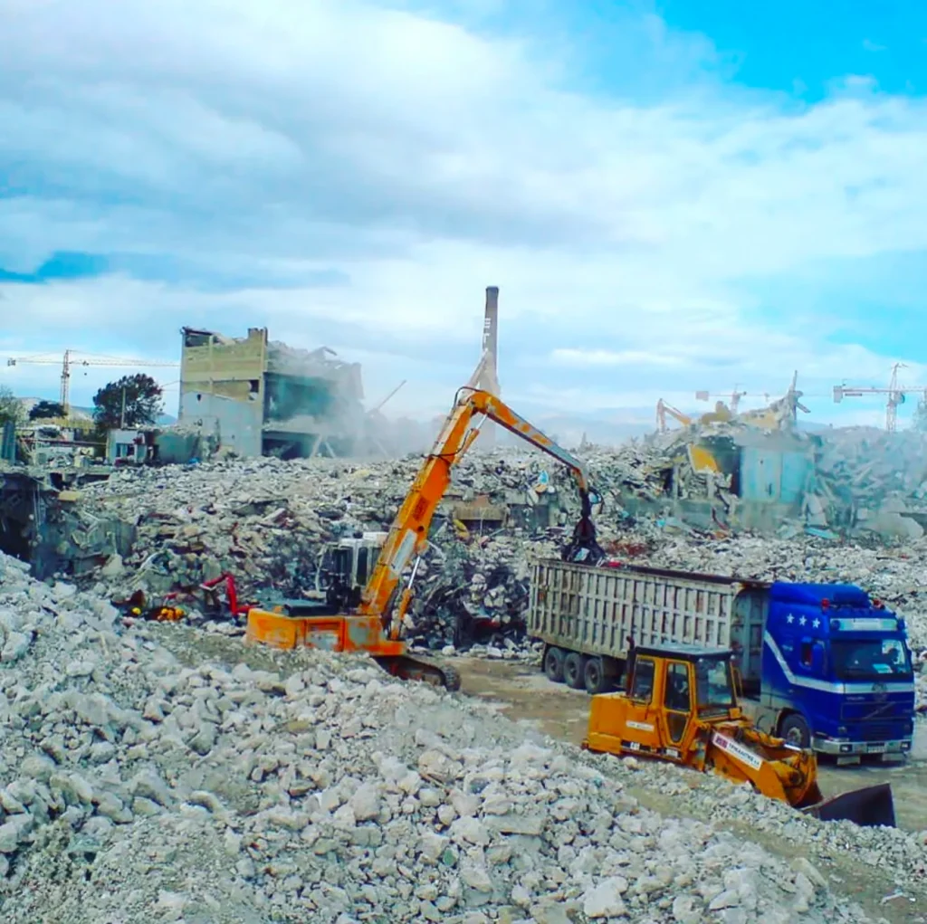 ETMA / Babis Vovos Demolition